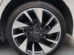 Audi A3 Facelift A3L Limousine 35 TFSI Fashion Sport - ფოტო 14