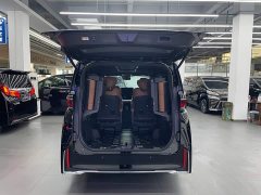 Toyota Vellfire Crown Hybrid 2.5L Premium Edition - ფოტო 15
