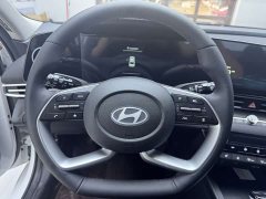 Hyundai Elantra 2023 1.5L CVT Luxury - ფოტო 12