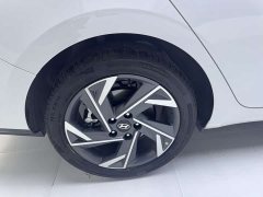 Hyundai Elantra 2023 1.5L CVT Luxury - ფოტო 14