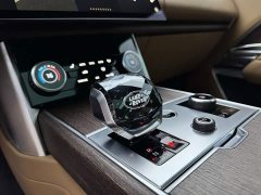Land Rover Range Rover 3.0L V6 400PS Grand Jubilee Extended Wheelbase - ფოტო 13