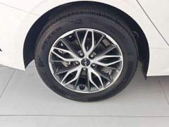 Kia K5 1.5T Luxury Edition - ფოტო 17