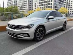 Volkswagen Magotan 330TSI DSG 30th Anniversary Edition - ფოტო 1