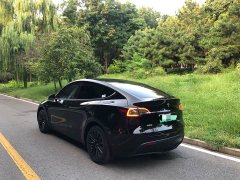 Tesla Model Y 2022 Facelift Rear-Wheel Drive - ფოტო 16
