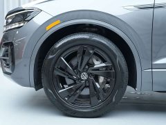 Volkswagen Touareg 2023 3.0TSI Sharp Enjoyment Edition Jet Black Sport Package - ფოტო 4