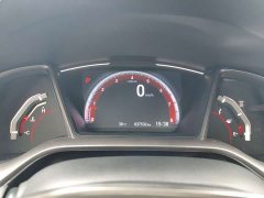 Honda Civic 2021 Hatchback 220 Turbo CVT Trendy Control - ფოტო 16