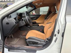 Lexus ES 2022 300h Excellence Edition - ფოტო 4