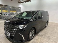Toyota Alphard 2.5L Automatic - ფოტო 1