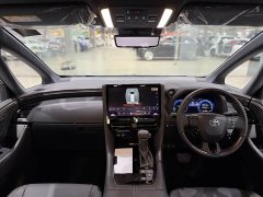 Toyota Alphard Hybrid 2.5L Premium Gold Edition - ფოტო 14