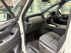 Toyota Alphard Hybrid 2.5L Premium Gold Edition - ფოტო 4