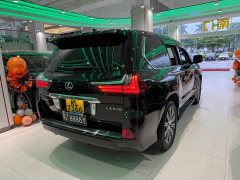 Lexus LX 570 - ფოტო 4