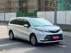 Toyota Sienna 2021 2.5L Hybrid Premium Edition - ფოტო 3