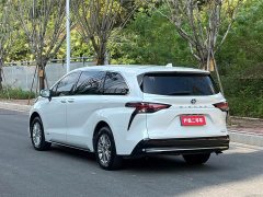 Toyota Sienna 2021 2.5L Hybrid Premium Edition - ფოტო 9
