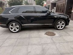 Bentley Bentayga 2023 4.0T V8 Long Wheelbase - ფოტო 4