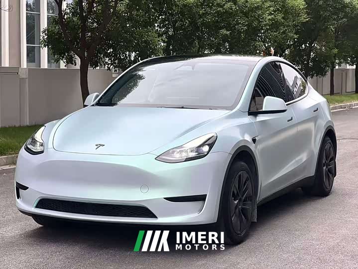 Tesla Model Y Rear-Wheel Drive