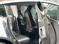 Tesla Model Y Rear-Wheel Drive - ფოტო 11