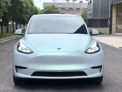 Tesla Model Y Rear-Wheel Drive - ფოტო 2