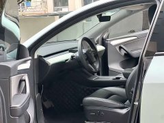 Tesla Model Y Rear-Wheel Drive - ფოტო 8