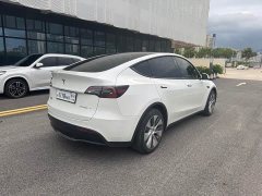 Tesla Model Y Standard Range RWD - ფოტო 6