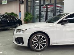 Audi A4L 2022 40 TFSI Luxury Dynamic - ფოტო 4