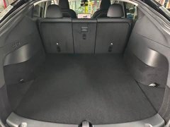 Tesla Model Y Rear-Wheel Drive - ფოტო 12