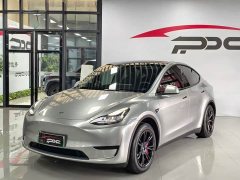 Tesla Model Y Rear-Wheel Drive - ფოტო 2