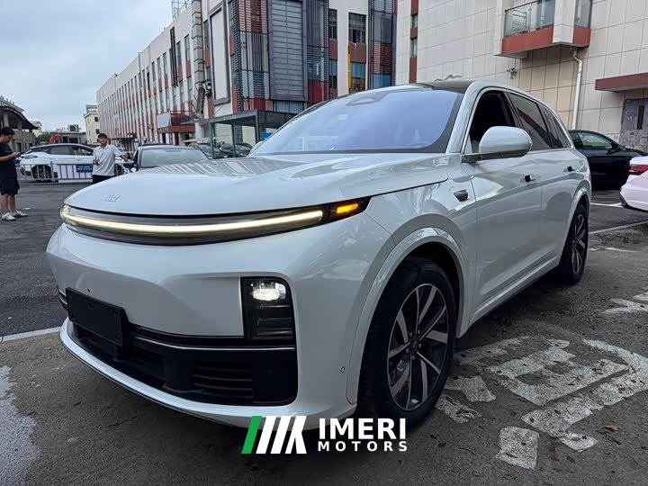 Li Auto L7 Pro - ავტომობილი ჩინეთიდან
