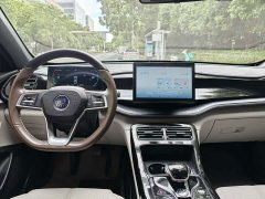 BYD Qin PLUS Glory Edition DM-i 55KM Leading - ფოტო 12