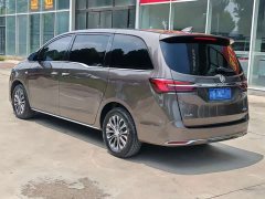 Buick GL8 Land Executive Cabin 652T Smart Luxury - ფოტო 6