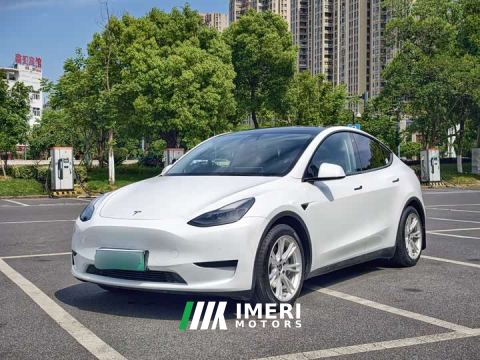2022 Tesla Model Y Rear-Wheel Drive