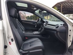 Honda Civic HATCHBACK 220TURBO CVT - ფოტო 11
