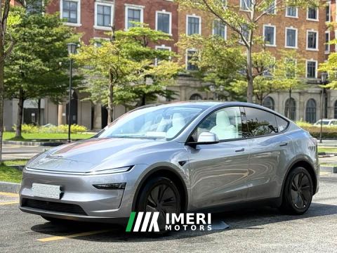 2025 Tesla Model Y Long Range All-Wheel Drive