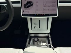 Tesla Model Y Long Range All-Wheel Drive - ფოტო 14