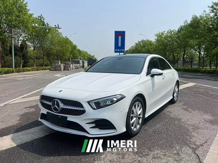 Mercedes-Benz A-Class A 200 L Sport Sedan Fashion Edition