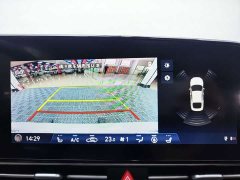 Hyundai Elantra 1.5L CVT Luxury - ფოტო 16