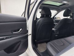 Hyundai Elantra 1.5L CVT Luxury - ფოტო 9