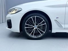 BMW 5 Series 530Li Premier M Sport Package - ფოტო 9