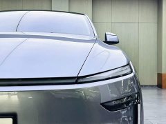 Tesla Model Y Rear-Wheel Drive - ფოტო 7
