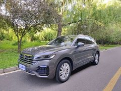 Volkswagen Touareg 2022 2.0TSI Ruishang Edition - ფოტო 1