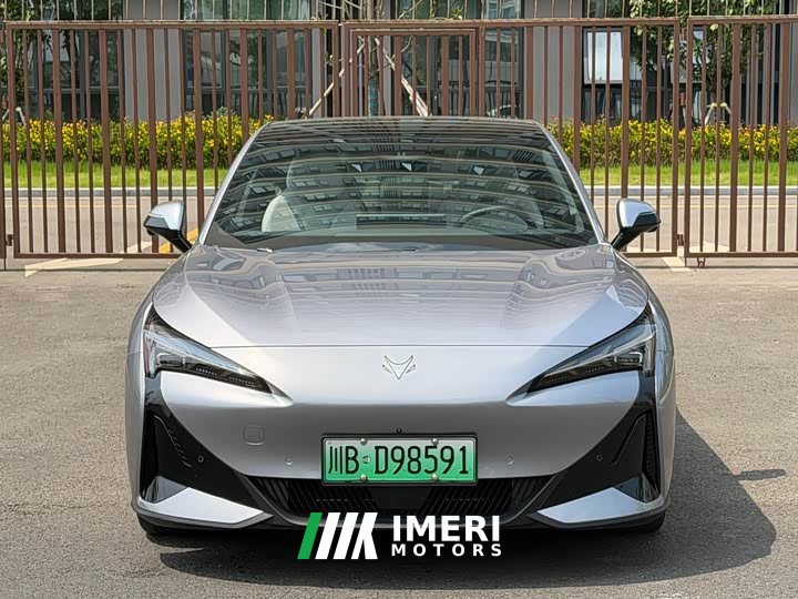 Arcfox S5 560PRO 185kW - ავტომობილი ჩინეთიდან