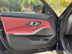 BMW 3 Series 330i M Sport Night Edition Package - ფოტო 19