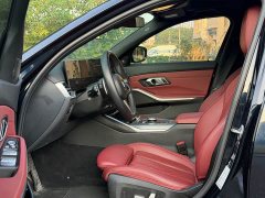 BMW 3 Series 330i M Sport Night Edition Package - ფოტო 9