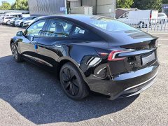 Tesla Model 3 Rear-Wheel Drive - ფოტო 4