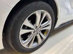Toyota Sienna 2.5L Hybrid Premium Edition - ფოტო 17