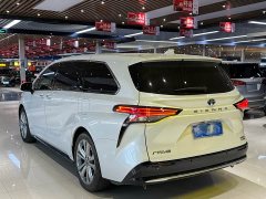 Toyota Sienna 2.5L Hybrid Premium Edition - ფოტო 6