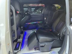 Toyota Sienna 2.5L Hybrid Premium Edition - ფოტო 8