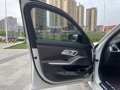 BMW 3 Series Facelift 325Li M Sport Package - ფოტო 12