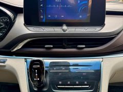 Buick GL8 Land Business Class 652T Comfort - ფოტო 16