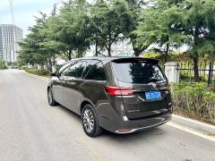 Buick GL8 Land Business Class 652T Comfort - ფოტო 3