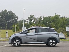 BYD Dolphin 420km Fashion Edition - ფოტო 3